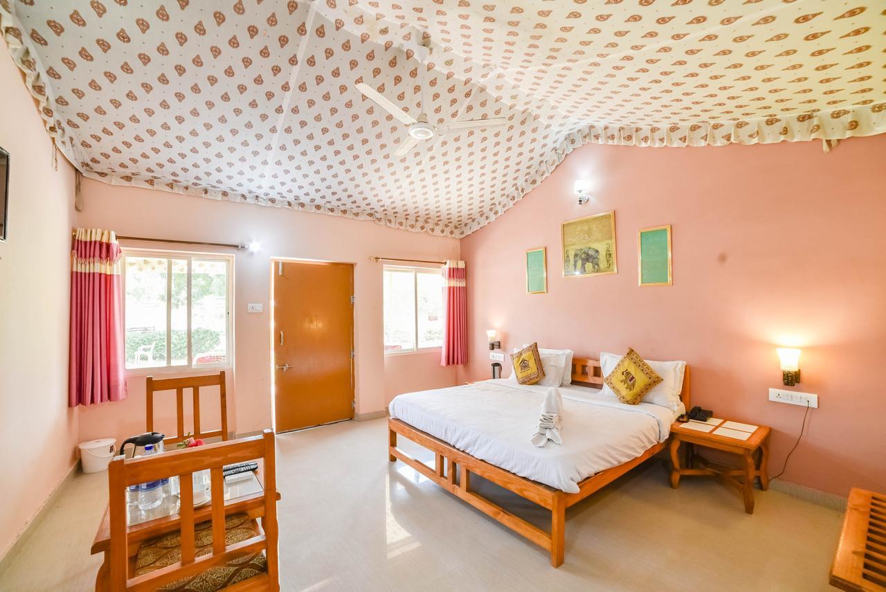 ปุษกร ราชวรา รีสอร์ต Hotel พุชการ์ ภายนอก รูปภาพ