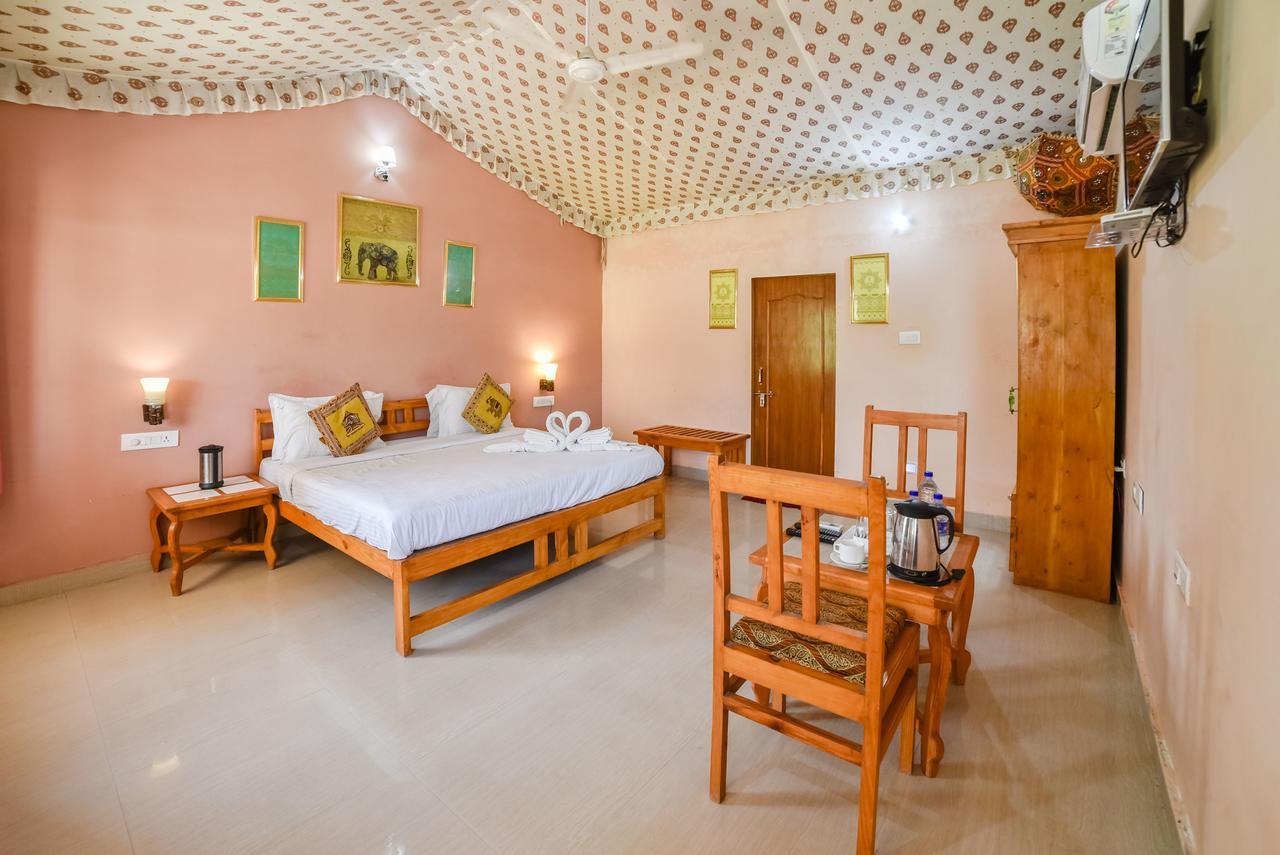 ปุษกร ราชวรา รีสอร์ต Hotel พุชการ์ ภายนอก รูปภาพ
